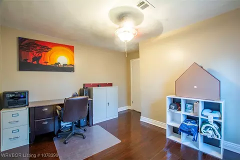 1611 Jackson St, Fort Smith, AR 72901 photo 9