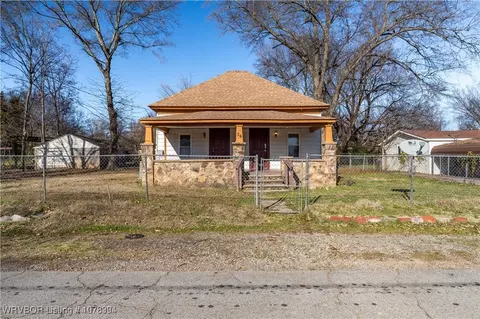 36 Fresno St, Greenwood, AR 72936