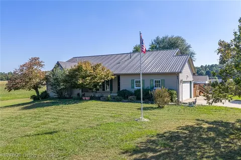 1747 Lacey Ln, Waldron, AR 72958