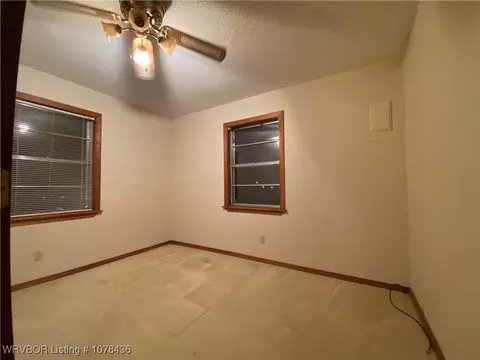 531 E Denver St, Greenwood, AR 72936 photo 5