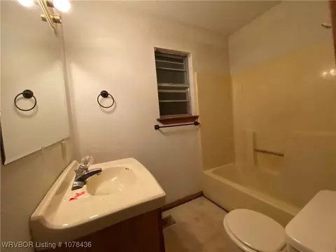 531 E Denver St, Greenwood, AR 72936 photo 6