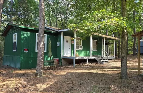 61422 225th Ave, Hodgen, OK 74939
