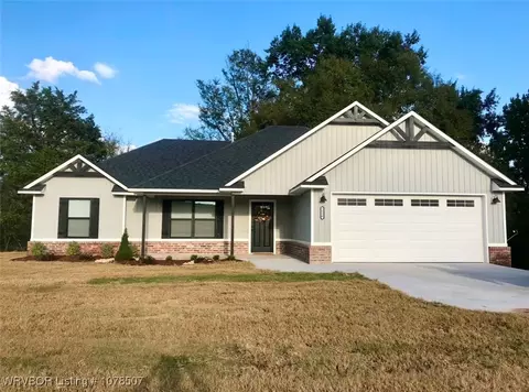 1250 Pine Hollow Dr, Van Buren, AR 72956