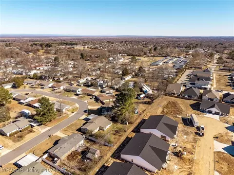 View/Area - 705 Angela Cir, Barling, AR 72923 photo 2 of 2