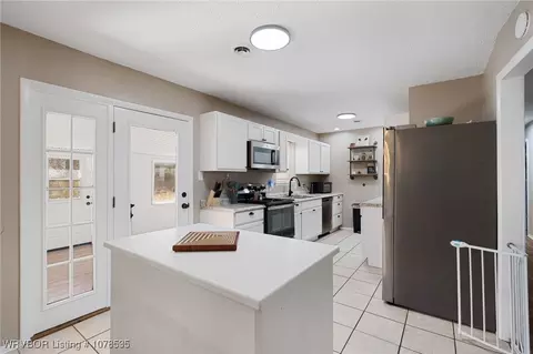 Kitchen - 705 Angela Cir, Barling, AR 72923 photo 1 of 2