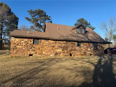 7801 N Highway 71, Alma, AR 72921