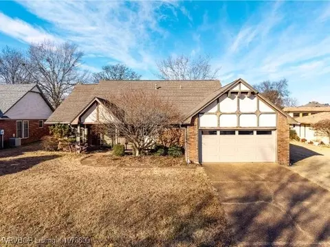 2800 S 96th St, Fort Smith, AR 72903