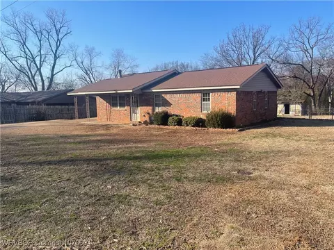 Exterior - 3407 Chism St, Paris, AR 72855 photo 2 of 3