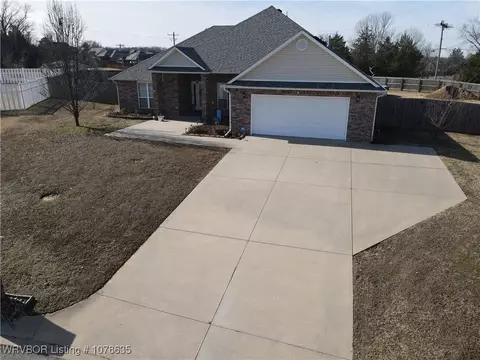 5 Katie Ct, Lavaca, AR 72941 photo 2