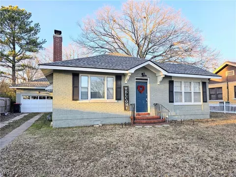 42 Davis St, Alma, AR 72921