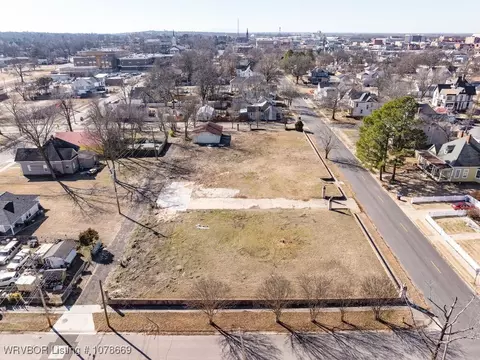 912 N 13th St, Fort Smith, AR 72901 photo 2