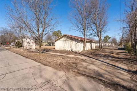 912 N 13th St, Fort Smith, AR 72901 photo 17