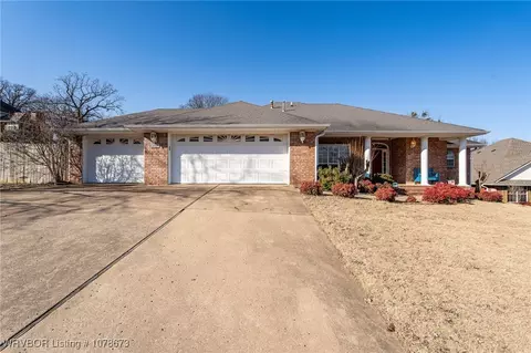 1709 Crested Butte Cir, Van Buren, AR 72956
