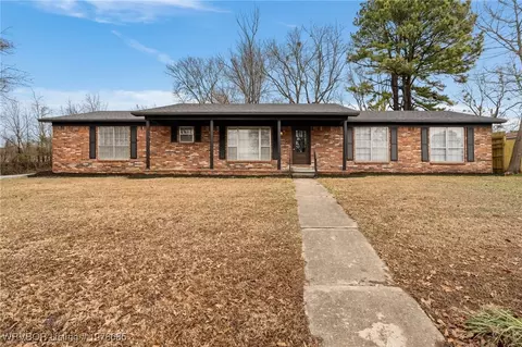 6201 Crimson Ave, Fort Smith, AR 72903 photo 3