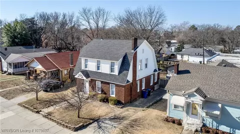 723 Clifton Ct, Fort Smith, AR 72903 photo 3