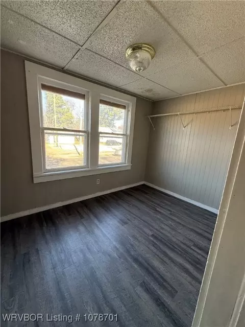 Bedroom - 2200 Dodson Ave, Fort Smith, AR 72901 photo 2 of 2