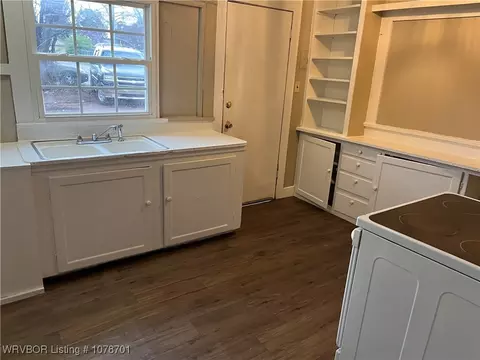 Kitchen - 2200 Dodson Ave, Fort Smith, AR 72901 photo 1 of 1