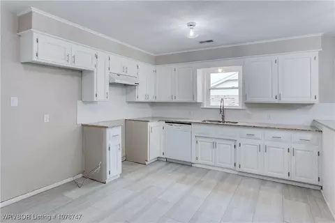 310 26th St, Ozark, AR 72949 photo 6