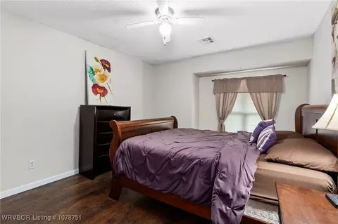 Bedroom - 2818 S 18th St, Fort Smith, AR 72901 photo 5 of 8