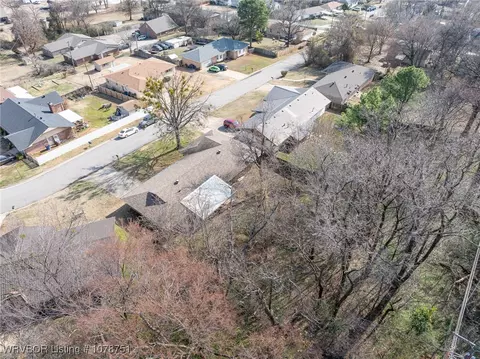 View/Area - 2818 S 18th St, Fort Smith, AR 72901 photo 6 of 17