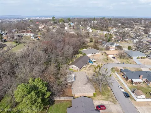 View/Area - 2818 S 18th St, Fort Smith, AR 72901 photo 12 of 17
