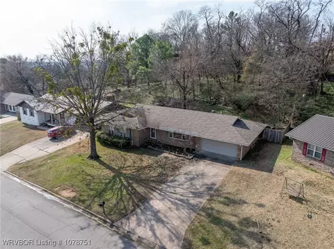 View/Area - 2818 S 18th St, Fort Smith, AR 72901 photo 1 of 17
