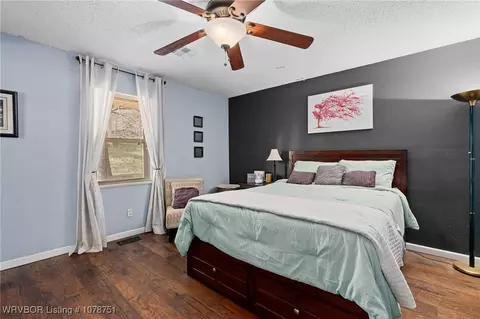Bedroom - 2818 S 18th St, Fort Smith, AR 72901 photo 1 of 8