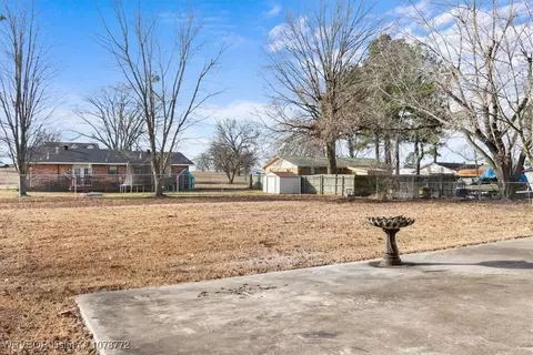 Exterior - 101 Cesar St, Pocola, OK 74902 photo 2 of 4