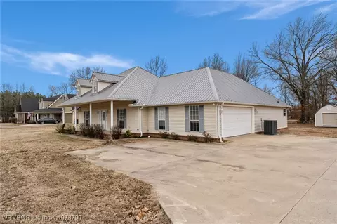 Exterior - 1415 Porter Pl, Alma, AR 72921 photo 3 of 15