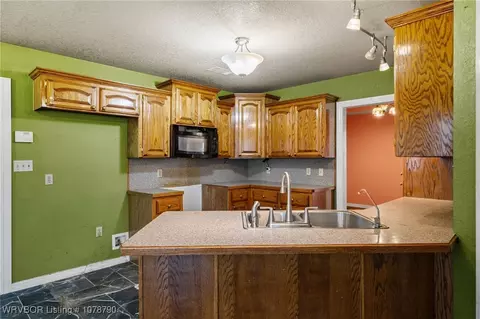 Kitchen - 1415 Porter Pl, Alma, AR 72921 photo 1 of 2