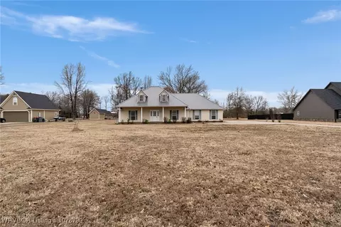 Exterior - 1415 Porter Pl, Alma, AR 72921 photo 5 of 15