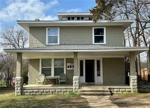 1301 38th St, Fort Smith, AR 72904 photo 1