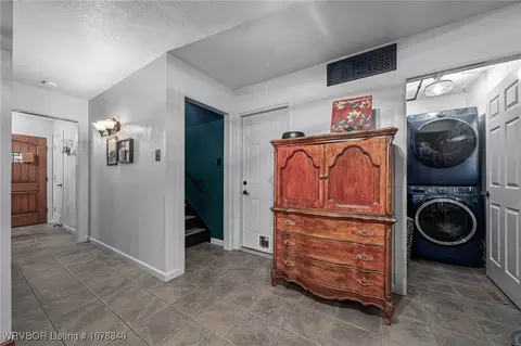 Entry Way - 10400 Castleton St, Fort Smith, AR 72908 photo 5 of 7