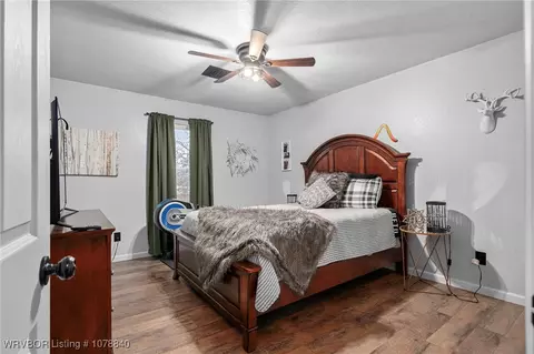 Bedroom - 10400 Castleton St, Fort Smith, AR 72908 photo 7 of 8