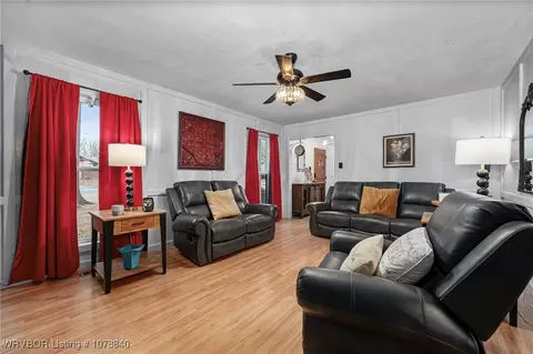 Living - 10400 Castleton St, Fort Smith, AR 72908 photo 2 of 4