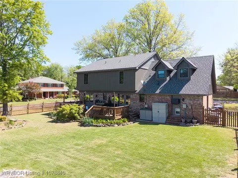 Exterior - 10400 Castleton St, Fort Smith, AR 72908 photo 7 of 13