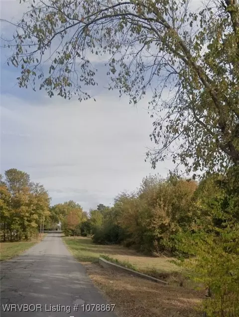 625 S 5th St, Paris, AR 72855 photo 1