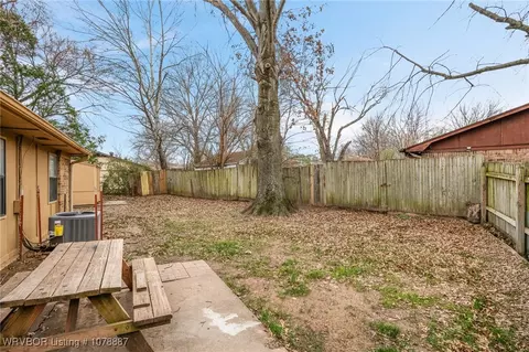 Exterior - 8600 S 35th Ter, Fort Smith, AR 72908 photo 5 of 7