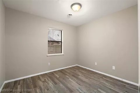 Bedroom - 8600 S 35th Ter, Fort Smith, AR 72908 photo 6 of 7