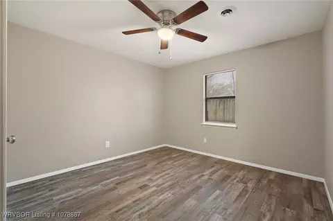 Bedroom - 8600 S 35th Ter, Fort Smith, AR 72908 photo 4 of 7