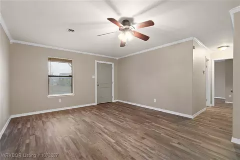 Living - 8600 S 35th Ter, Fort Smith, AR 72908 photo 2 of 5