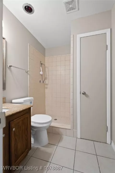 Bath - 8600 S 35th Ter, Fort Smith, AR 72908 photo 3 of 3