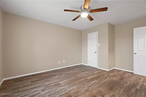 Bedroom - 8600 S 35th Ter, Fort Smith, AR 72908 photo 3 of 7