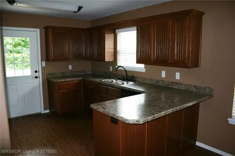 1914 N 9th St, Fort Smith, AR 72904 photo 2
