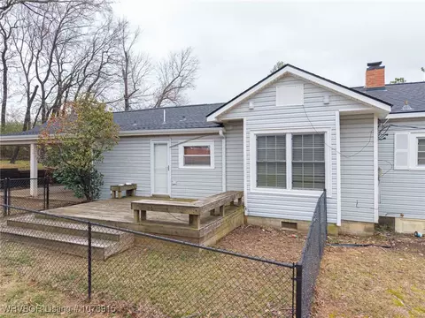 Exterior - 5713 Wilson Rd, Fort Smith, AR 72904 photo 2 of 4