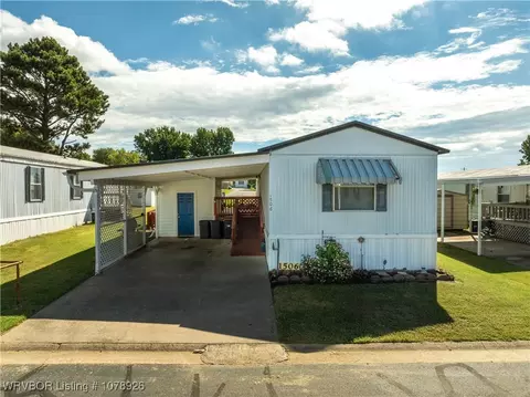1506 Cherokee Trl, Van Buren, AR 72956