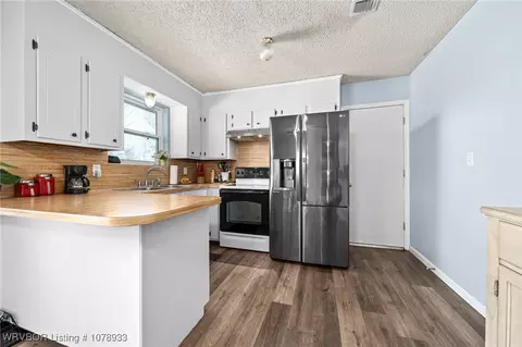 103 Oak St, Pocola, OK 74902 photo 5
