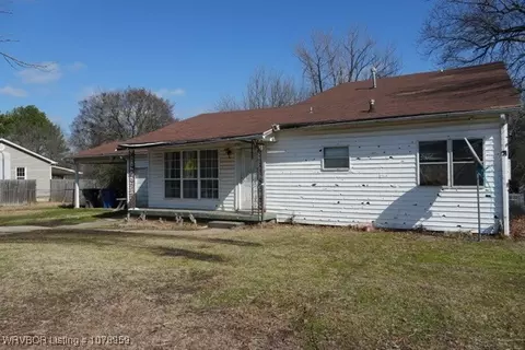 2220 N 52nd St, Fort Smith, AR 72904 photo 2