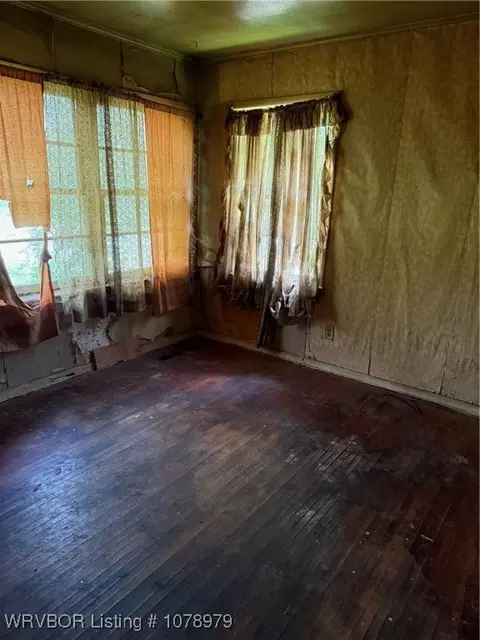 Bedroom - 5214 Plum St, Fort Smith, AR 72904 photo 1 of 4