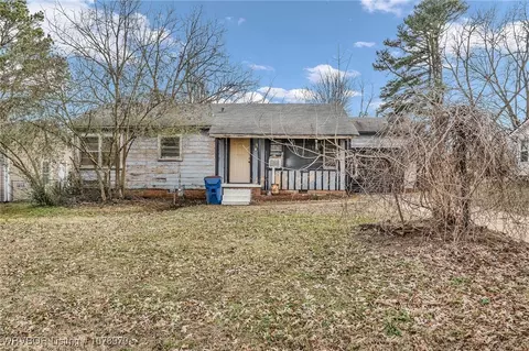 Exterior - 5214 Plum St, Fort Smith, AR 72904 photo 6 of 7